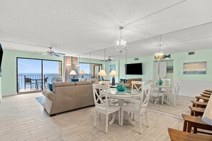 Interior - Mojito Sunset Escapes direct Gulf- front w/beachfront master, beach chairs (Panama City Beach)