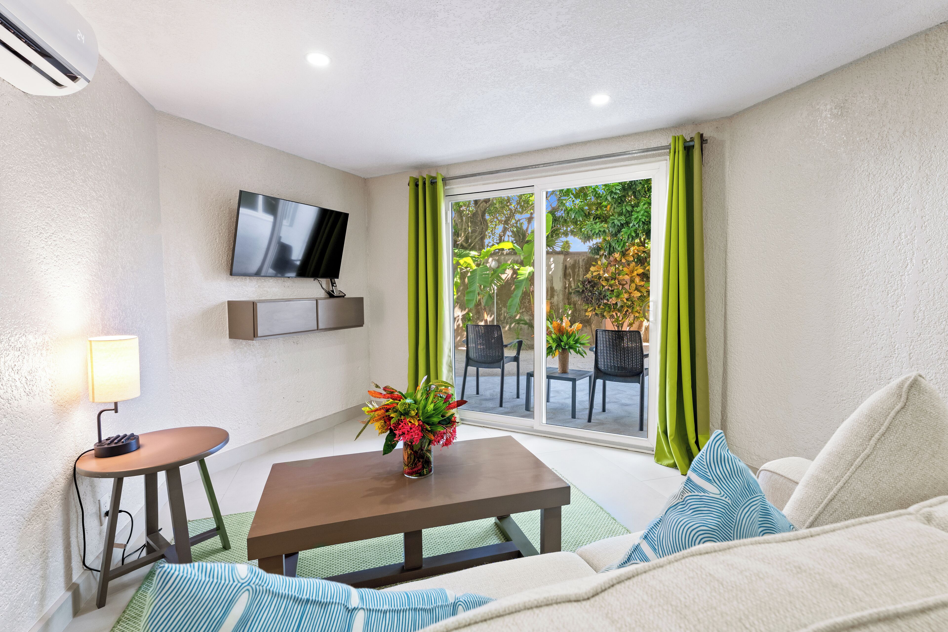 Suite, 2 chambres, vue cour intérieure | Vue de la chambre