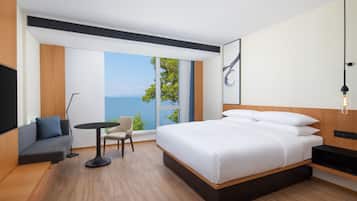 Suite, 1 King-Bett, Gartenblick | Daunenbettdecken, Zimmersafe, Schreibtisch