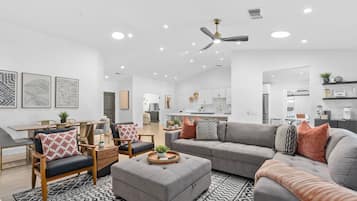 Smart TV, fireplace, table tennis