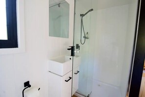 Towels, soap, toilet paper