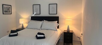 Sunset Cottage - Sleeps 6 - Parking - Garden