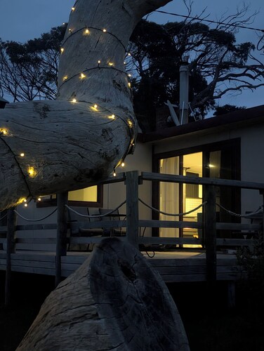 Salty Devil's Rest - Coastal Wilderness Shack