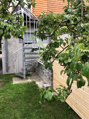 Property grounds - Apartment 'Am Stettiner Haff' with Private Pool, Private Terrace and Wi-Fi (Mönkebude)