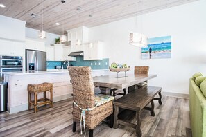Dining - Luxury Waterfront Marina Townhome, Private Rooftop Deck, and Private Elevator (Port Aransas)