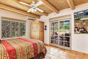 Free WiFi, bed sheets - Quail Run 701 | Private Patio | Golf Course | Pool & Hot Tub | Tennis & Pickleball (Santa Fe)