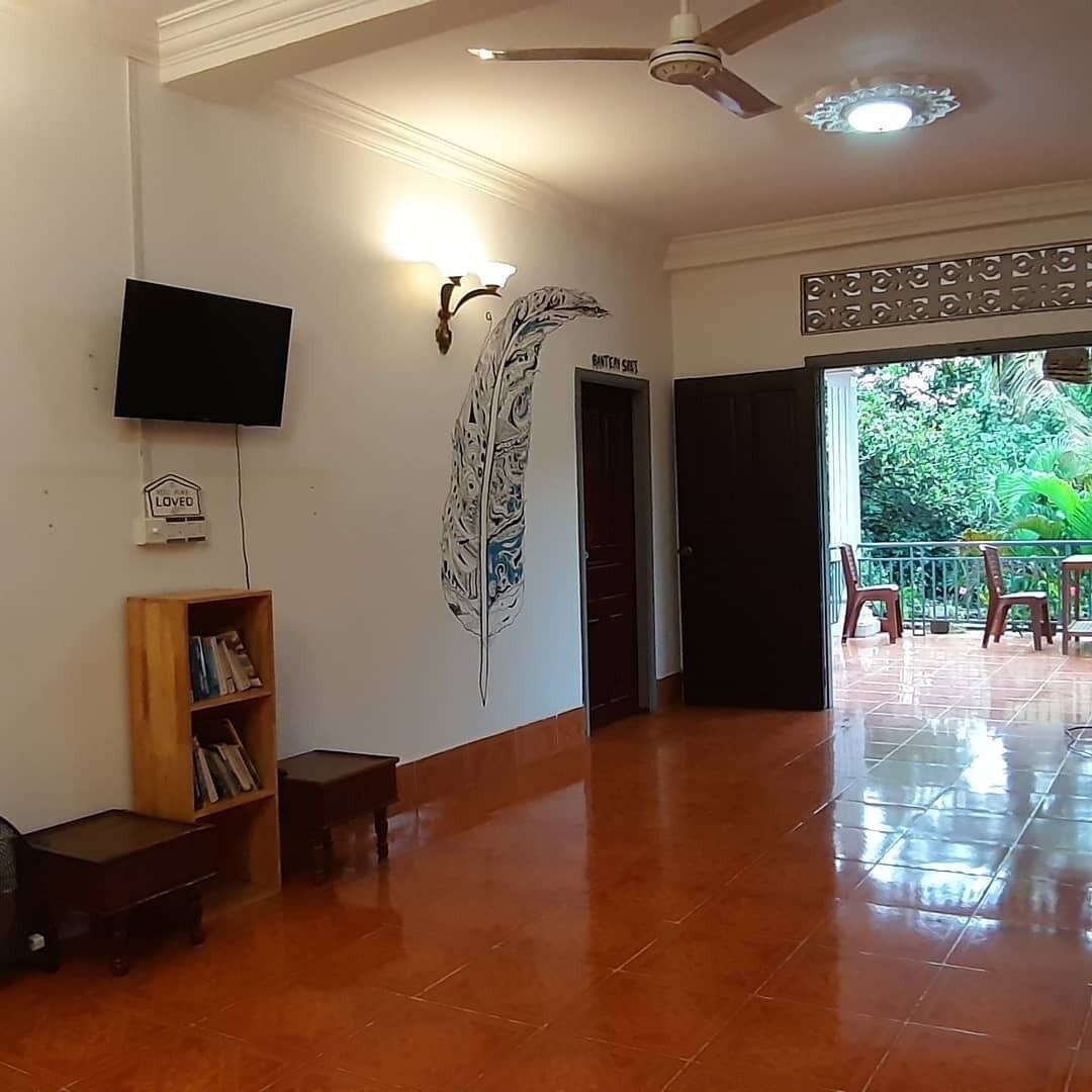 Deluxe Double Room | Living area