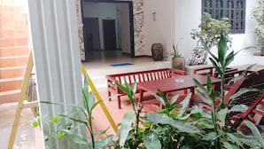 مطعم