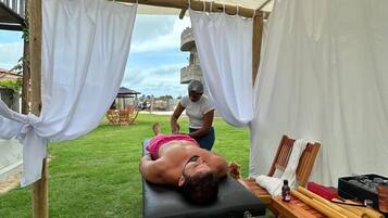 Massagens com pedras quentes, massagens musculares profundas