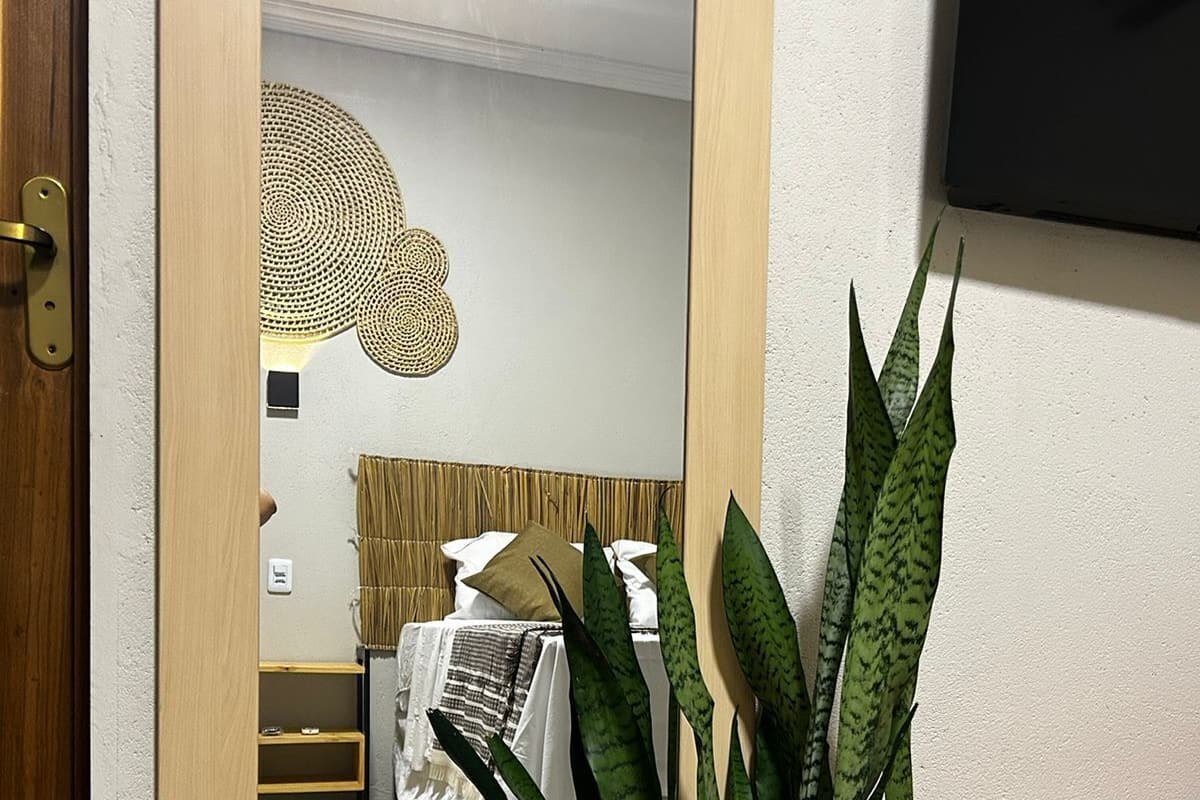 Surmatelas, minibar, fer et planche à repasser, Wi-Fi gratuit