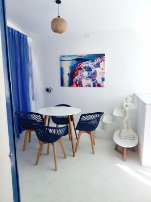 Colchones con pillow-top, minibar y decoración personalizada 