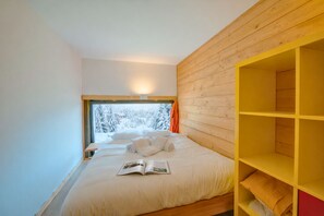2 bedrooms, bed sheets - Résidence Grand Roc - Campanules 412, Argentière (Chamonix), France (Argentière (Chamonix))