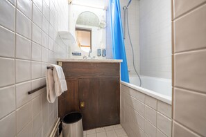 花灑/浴缸組合、提供毛巾