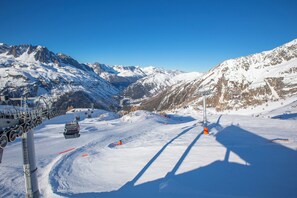 雪地及滑雪運動