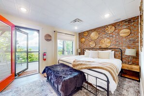 3 Schlafzimmer, Bügeleisen/Bügelbrett, Internetzugang, Bettwäsche