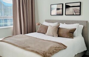 3 habitaciones, tabla de planchar con plancha y wifi gratis 