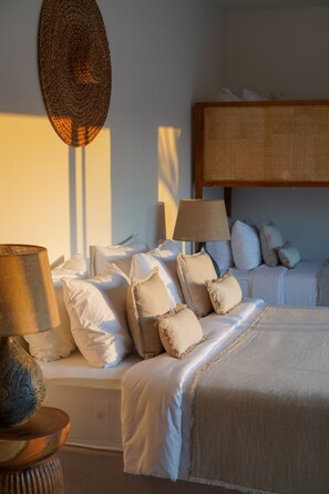 6 bedrooms, iron/ironing board, WiFi, bed sheets - Villa Riviera, an Exclusive 6BDR in the heart of Seminyak and close to the Beach (Bali)