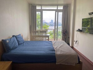 1 camera, ferro/asse da stiro, Wi-Fi, lenzuola