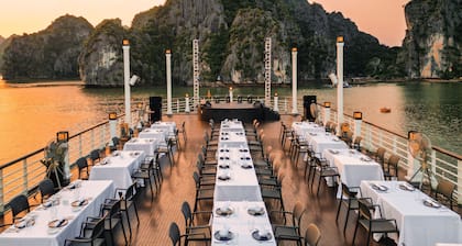 Ambassador Signature Cruise - Lan Ha Bay