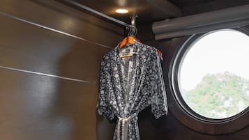 1 bedroom, in-room safe, soundproofing, bed sheets