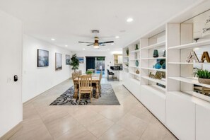 Interior - Palm Beach Gem: Heated Pool, Near Golf & Beach (Palm Beach Gardens)