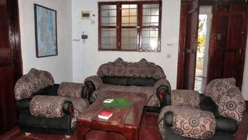 Room, 1 Bedroom, Smoking, Balcony | Dining