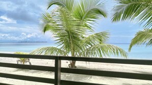 Vista para praia/oceano