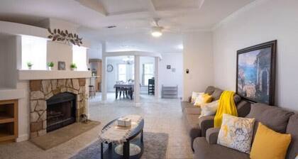 Ginnie Springs Hidden Scuba Oasis Retreat! Only 1 minute from Ginnie Springs