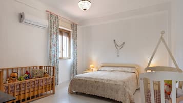 2 soveværelser, sengetøj