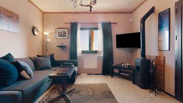 Télévision, cheminée