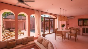 Villa, 2 soverom | Oppholdsrom