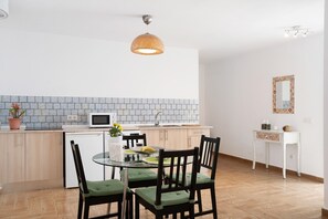 Dining - Holiday Apartment 'Casa Rosi' with Private Terrace and Wi-Fi (Tinajo)