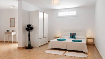 1 bedroom, iron/ironing board, free WiFi, bed sheets