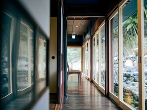 Deluxe-værelse - 4 soveværelser - ikke-ryger (HOTARUBI ROOM, 2.4km from front desk) | Dundyner, senge med topmadrasser, gratis Wi-Fi, sengetøj