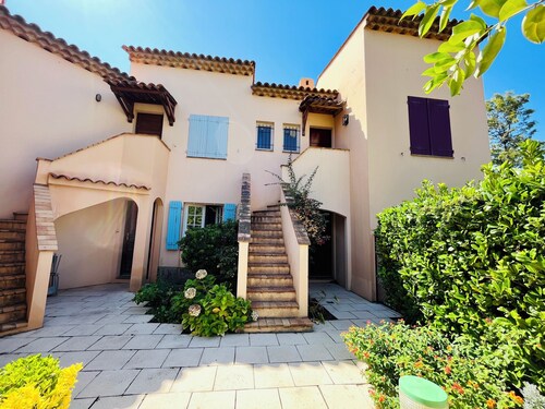 Beau Rez-de-jardin vue Mer, Plage a 10 min à Pied