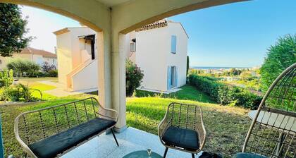 Beau Rez-de-jardin vue Mer, Plage a 10 min à Pied