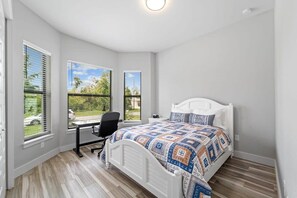 3 Schlafzimmer, Bügeleisen/Bügelbrett, WLAN, Bettwäsche