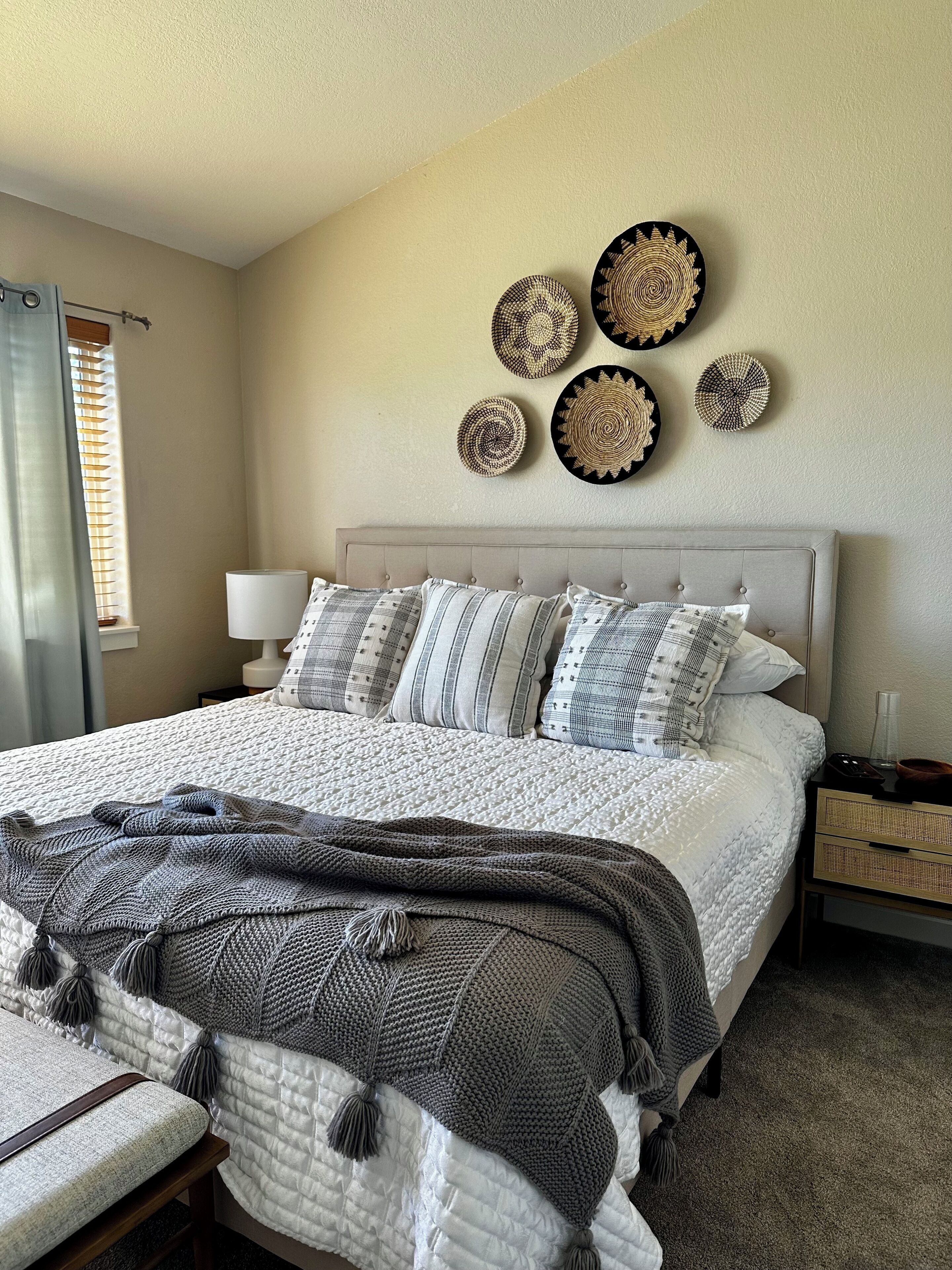 Cozy family friendly golf front town house. Amazing views and amenities 