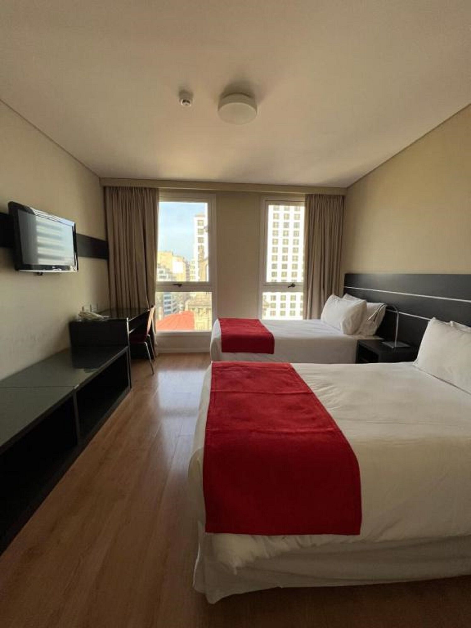 Great Location! Walk To Plaza De Mayo, Casa Rosada & Cabildo | Hotel-style - Buenos Aires