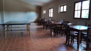 Dining - Vacation Home "Residence Fonte Eremita" with Mountain View, Shared Garden & Wi-Fi (Roccaraso)