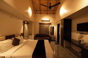 Paradise Cottage | 1 bedroom, premium bedding, individually decorated