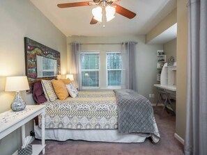 5 bedrooms, iron/ironing board, free WiFi, bed sheets
