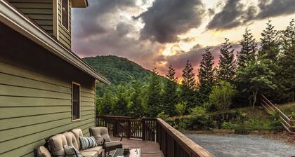 Hickory Nut Hideaway by AvantStay | Mountain Views