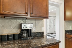 Interior - Fairview Vista by AvantStay | 10 Mins to Asheville (Fairview)