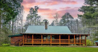 Billiards & Hot Tub | 33-Acre Secluded Retreat | Twin Creeks Lodge by AvantStay