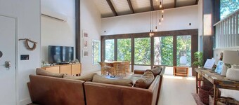 Sunset Retreat NEW LISTING. Inside Yosemite PARK! Close to Half Dome, Ski Area