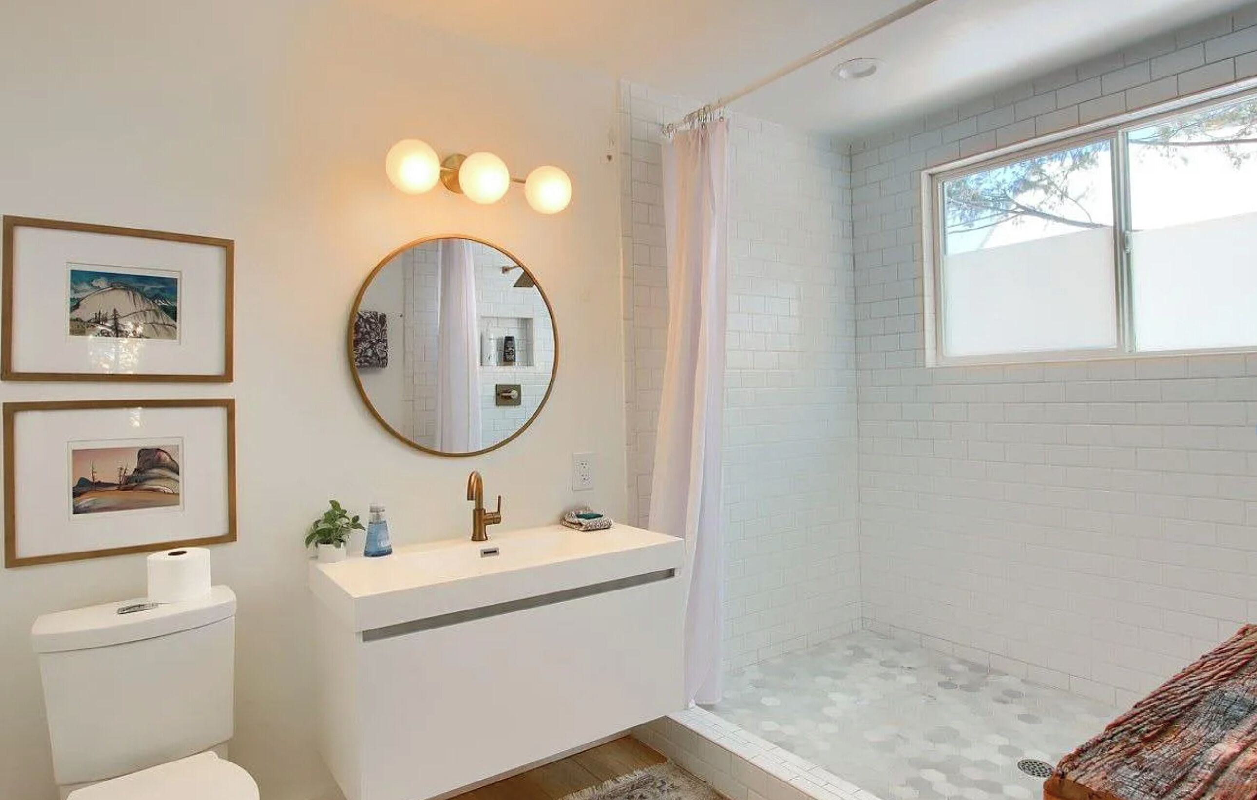 Hair dryer, towels, toilet paper