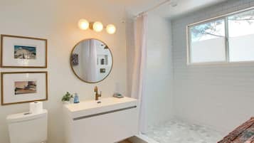 Hair dryer, towels, toilet paper