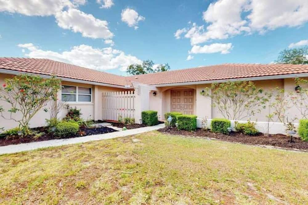 Sarasota Apartment