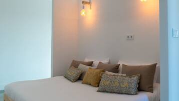 Cabin, 1 Double Bed with Sofa bed | 1 bedroom, down duvets, individually decorated, individually furnished